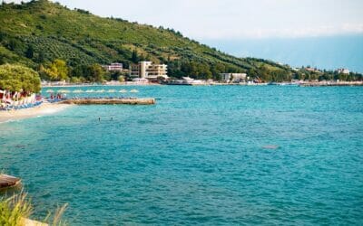 Trasferirsi ad Orikum in Albania