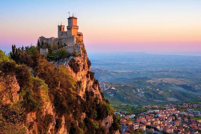 Residenza atipica pensionati San Marino requisiti